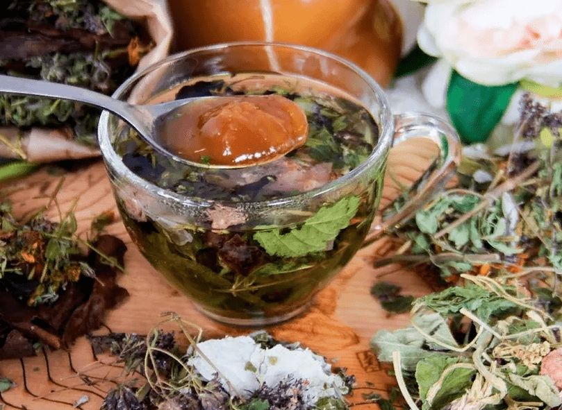 Antiparasitäre Abkochung auf Basis von Heilkräutern.